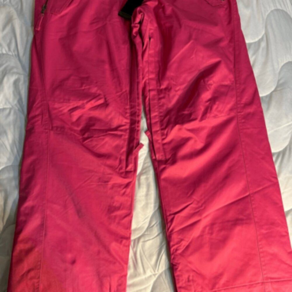 Core Powder Room Size S. Inseam: 29 inches Ski-Snowboard pants